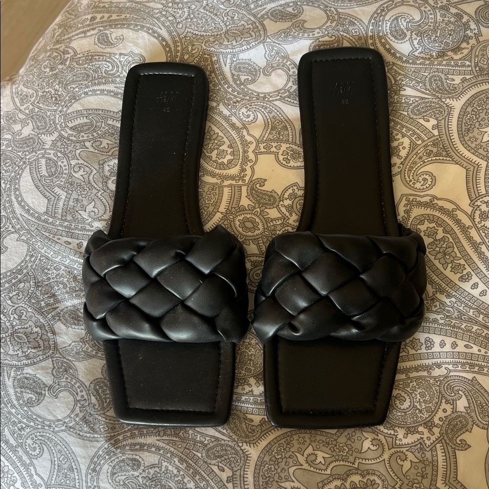H&M Black Braided Slide Sandals